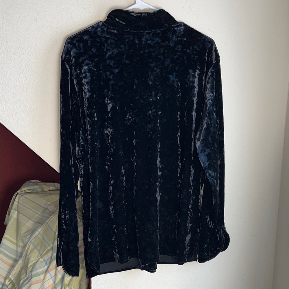 Harve Benard Black Velvet Button Front Blazer 1X - Picture 3 of 8